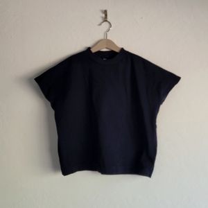 Uniqlo french neck tee